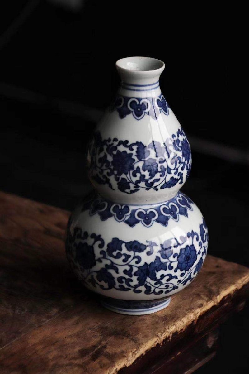 青花瓷葫芦器型端正美观圆滑饱满