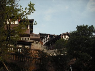 08A3D003-2FF5-43E7-B132-333A0062E2BD/L0/001