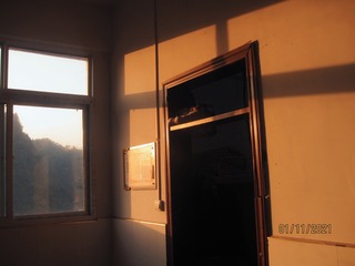 1547157