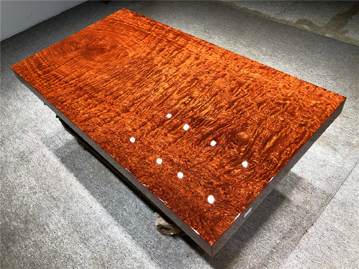 精品水波鬼脸纹巴花实木大板全方尺寸规格17093102