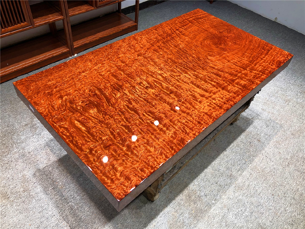 精品水波鬼脸纹巴花实木大板全方尺寸规格17093102