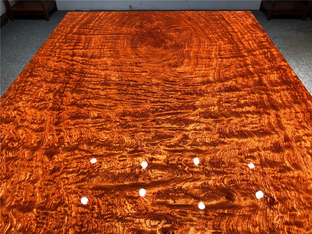 精品水波鬼脸纹巴花实木大板全方尺寸规格17093102