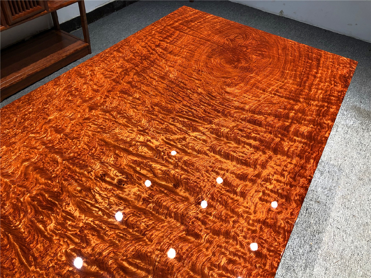 精品水波鬼脸纹巴花实木大板全方尺寸规格17093102