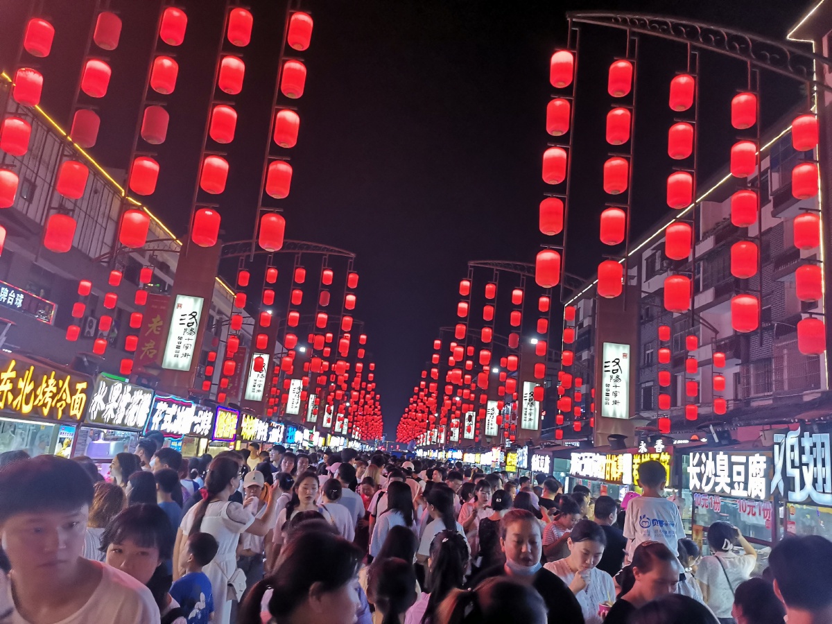 原相机下的洛阳老十字街