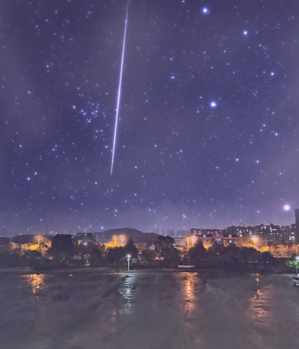 满天星光闪烁,你在我心中