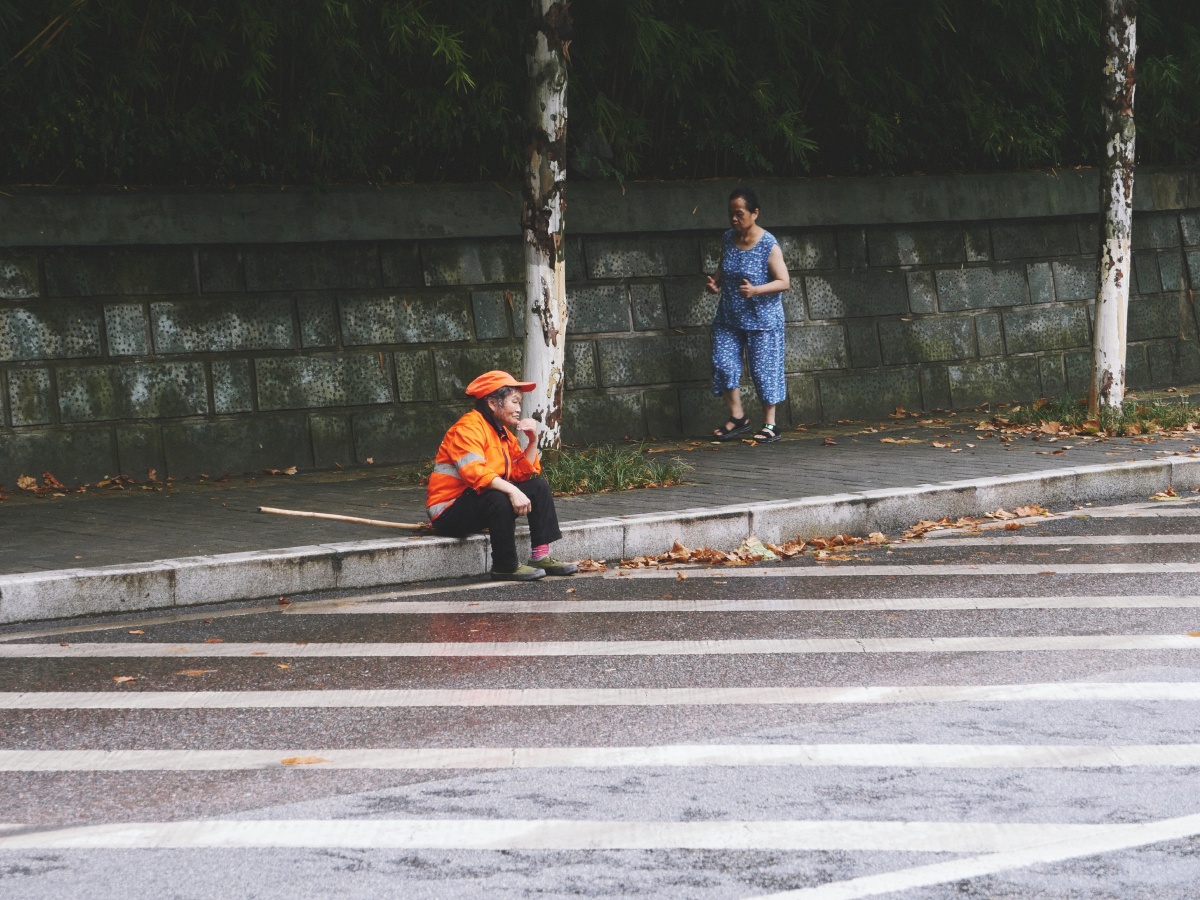 路人千年缘分换得擦肩而过