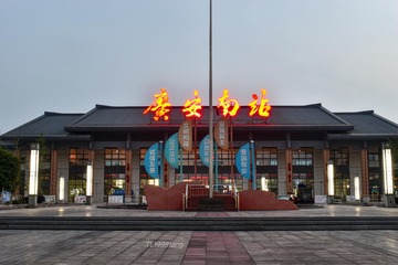 1881076