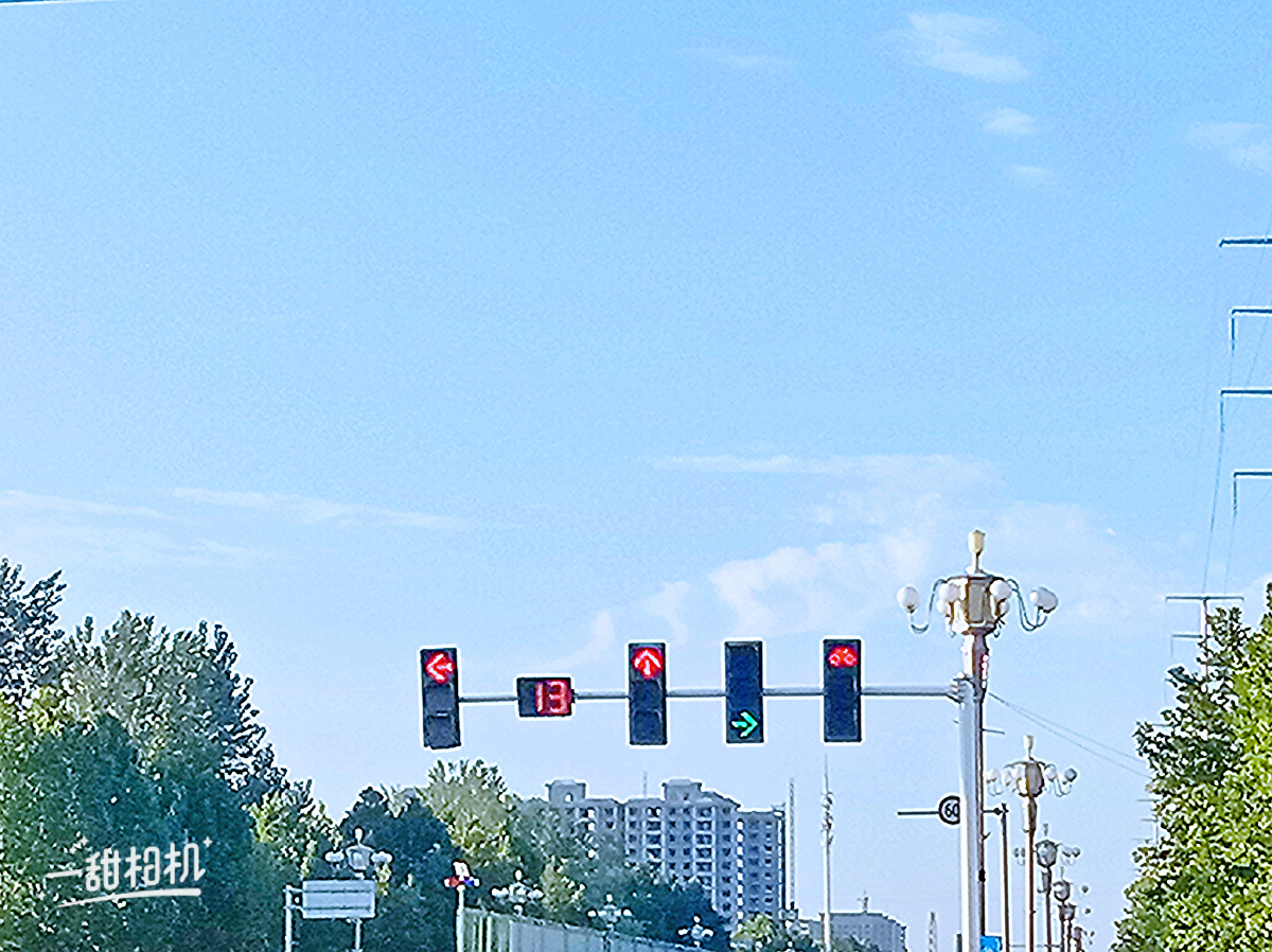 下一个路口在等你