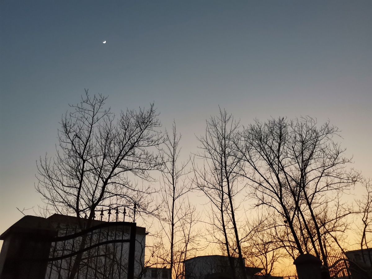 农村的夜晚朝暮