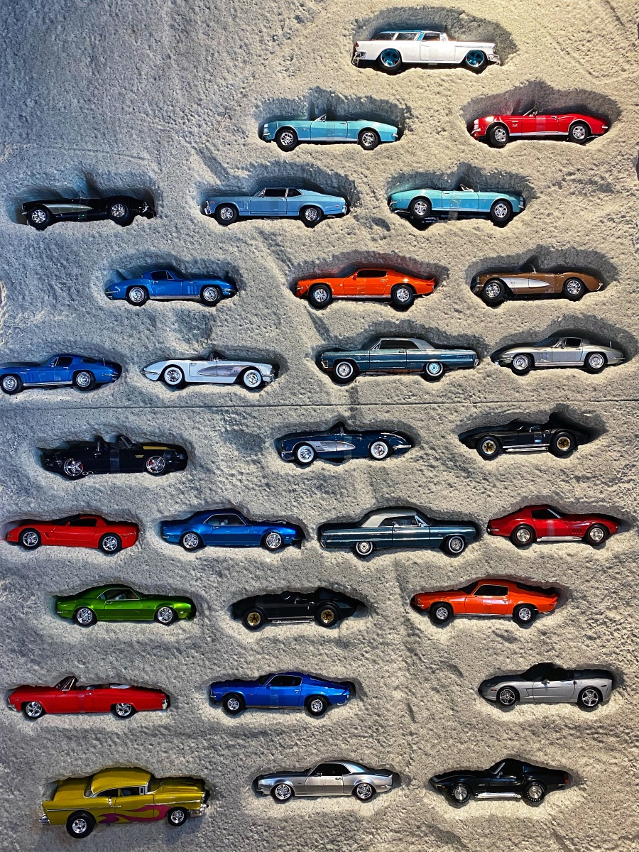 雪佛兰汽车模型实物墙,汽车文化的历史传承