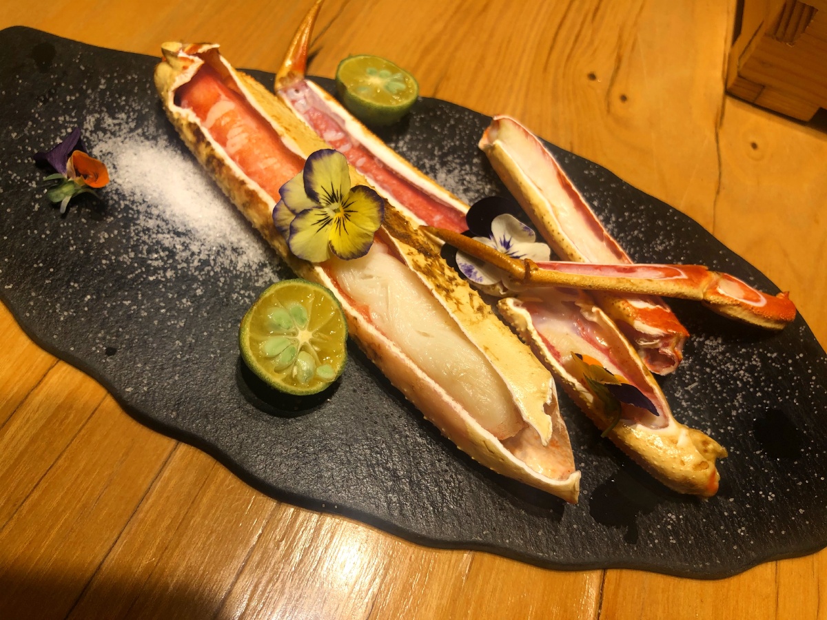 海鲜| 盐焗蟹腿 | 鲜松叶蟹 | 海洋美食 | 生鲜美味 | 七夕节的晚餐 -