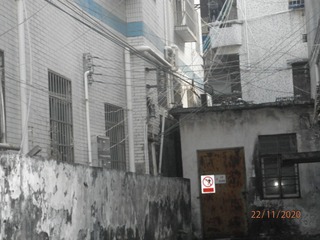 F9239FAC-9F9A-4942-8359-781C915366D5/L0/001