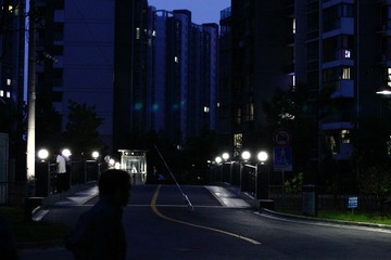 社区里的桥