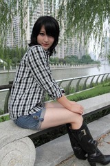 小妞腔腔