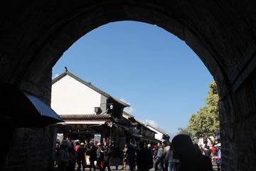 FA9FDB6A-B24D-4981-B174-647B28CFE771/L0/001