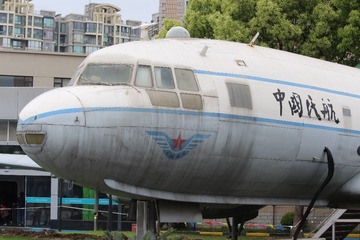 393694
