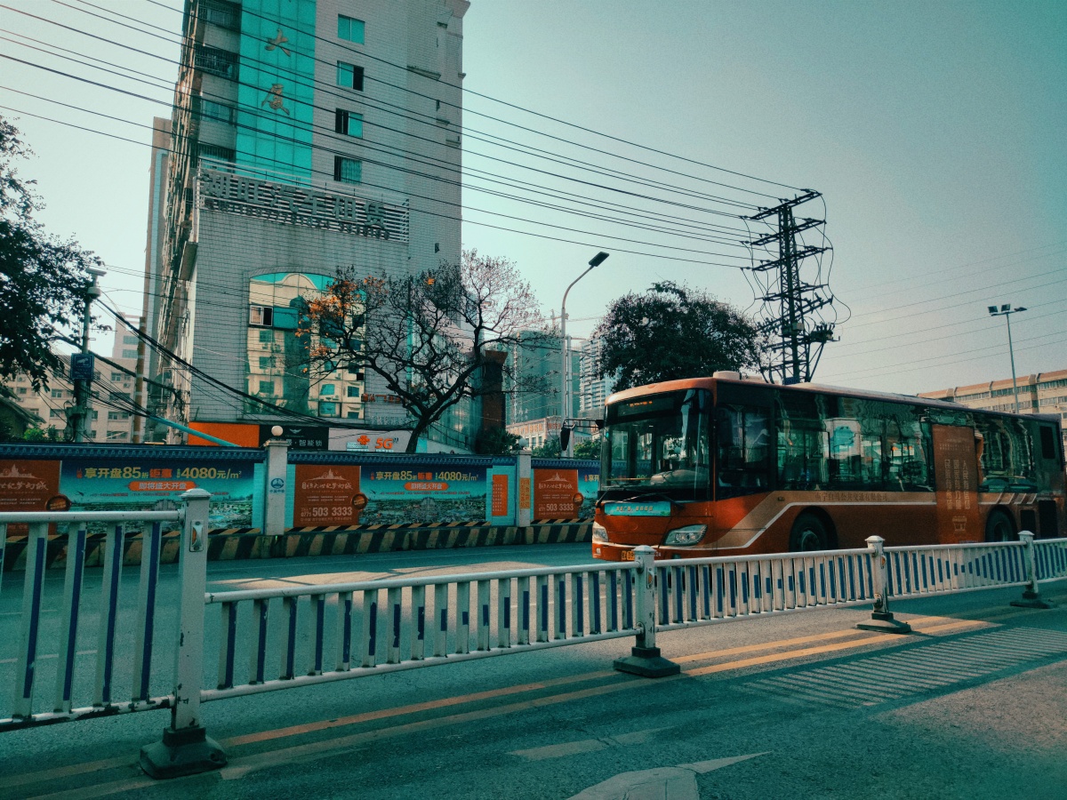 车扫南宁北湖路