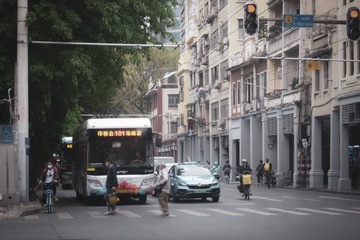 5FE70EA9-083B-4CFD-8AFA-F0B5772A01E9/L0/001