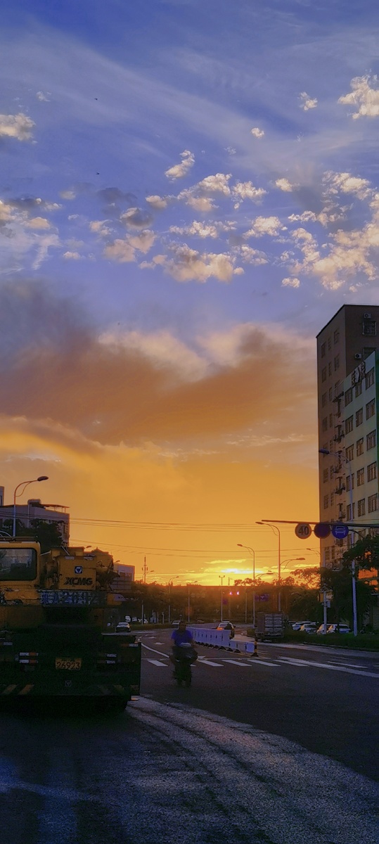 早上六点的天空