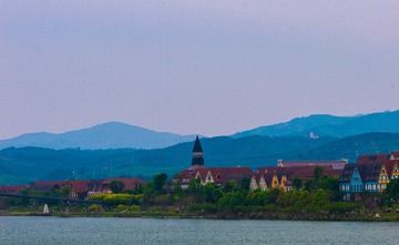 201022