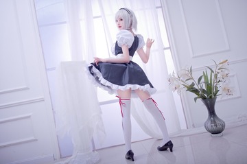 52076