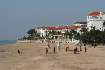 海旁的别墅