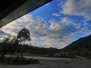 2567408