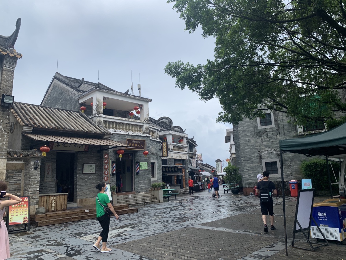 雨后的岭南风情印象小镇别具一格特色