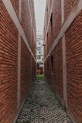 584670