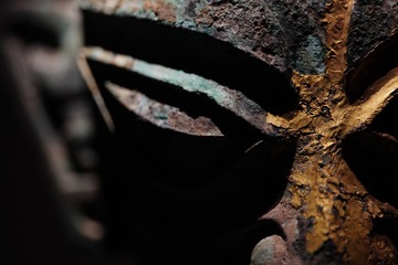 1368748