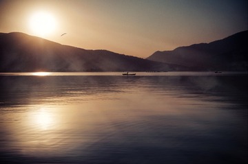 Peace just before Sunset （西昌邛海）(getty)