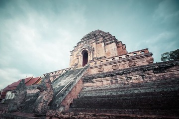 Wat Chedi luang.jpg