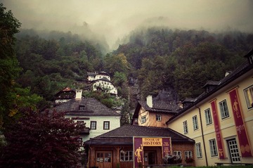 peaceful Hallstatt (4).jpg