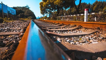 57039