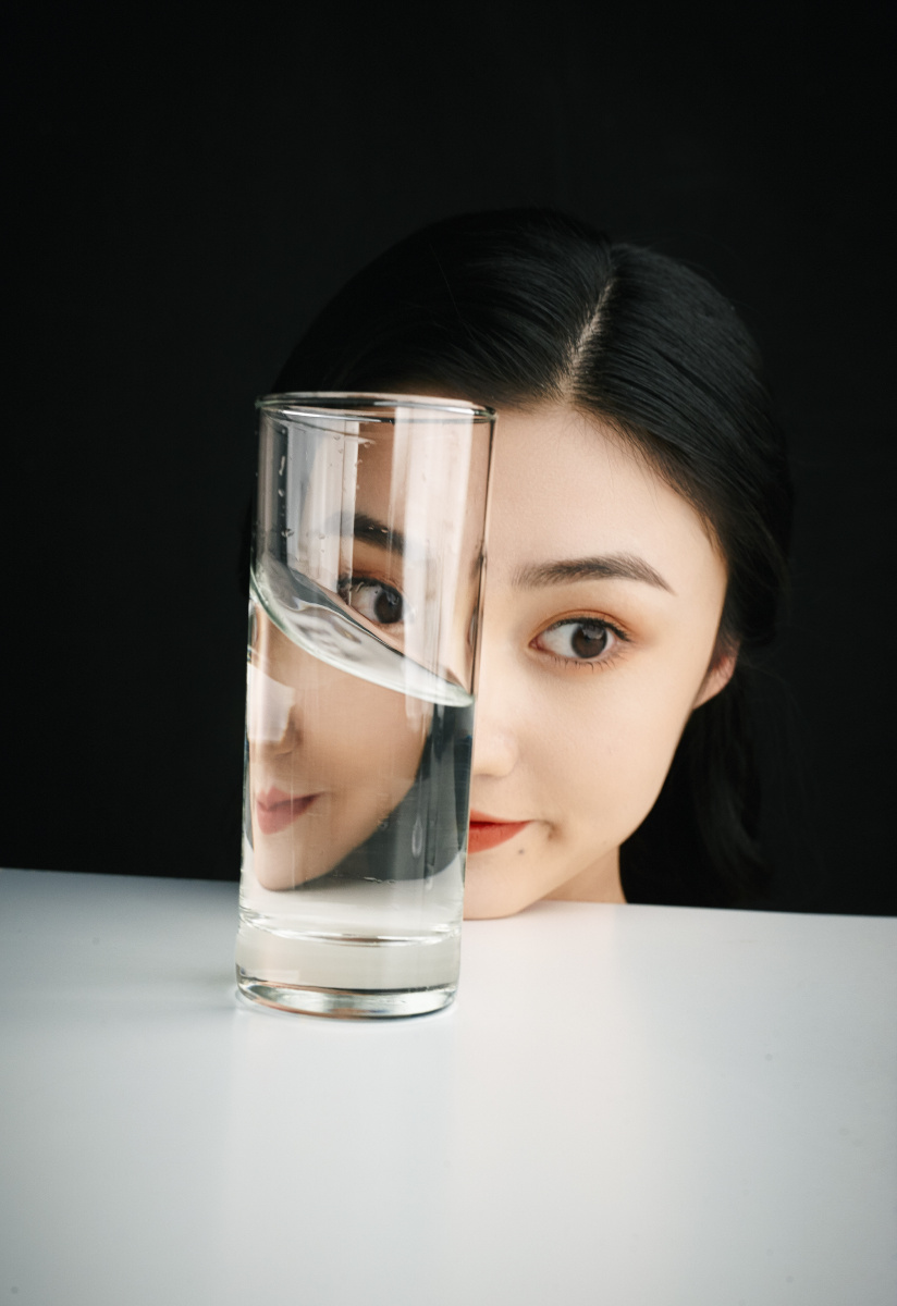 单灯创意人像