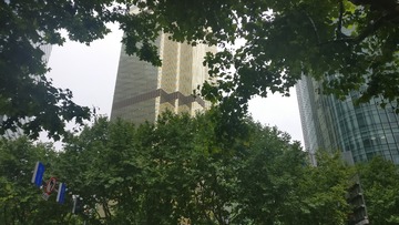 2089829