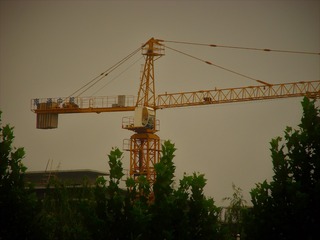 984930