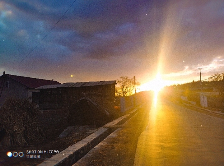 长路漫漫,唯指着光的方向.