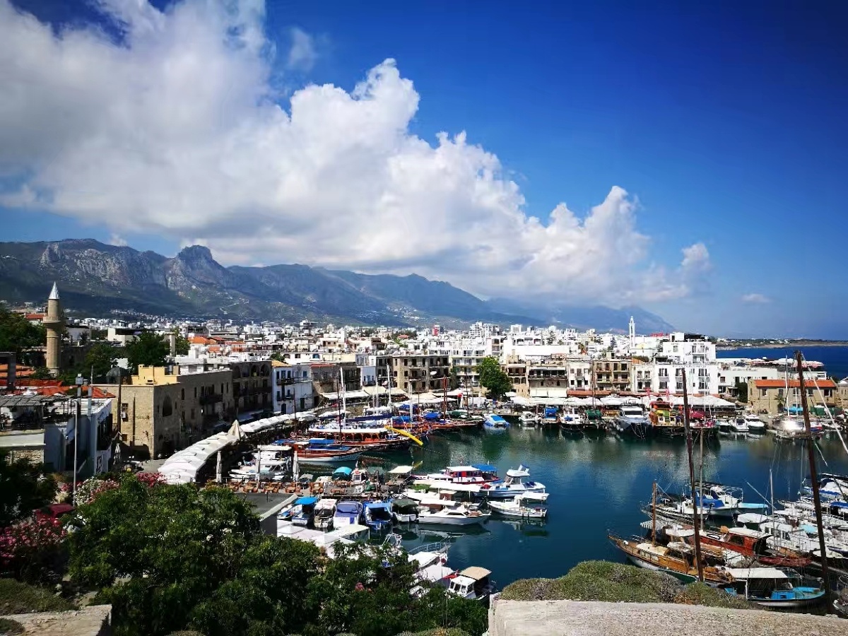 北塞浦路斯第三大城凯里尼亚