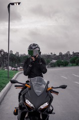 558285