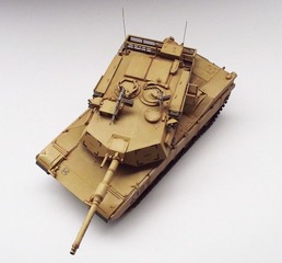 M1A1裸照