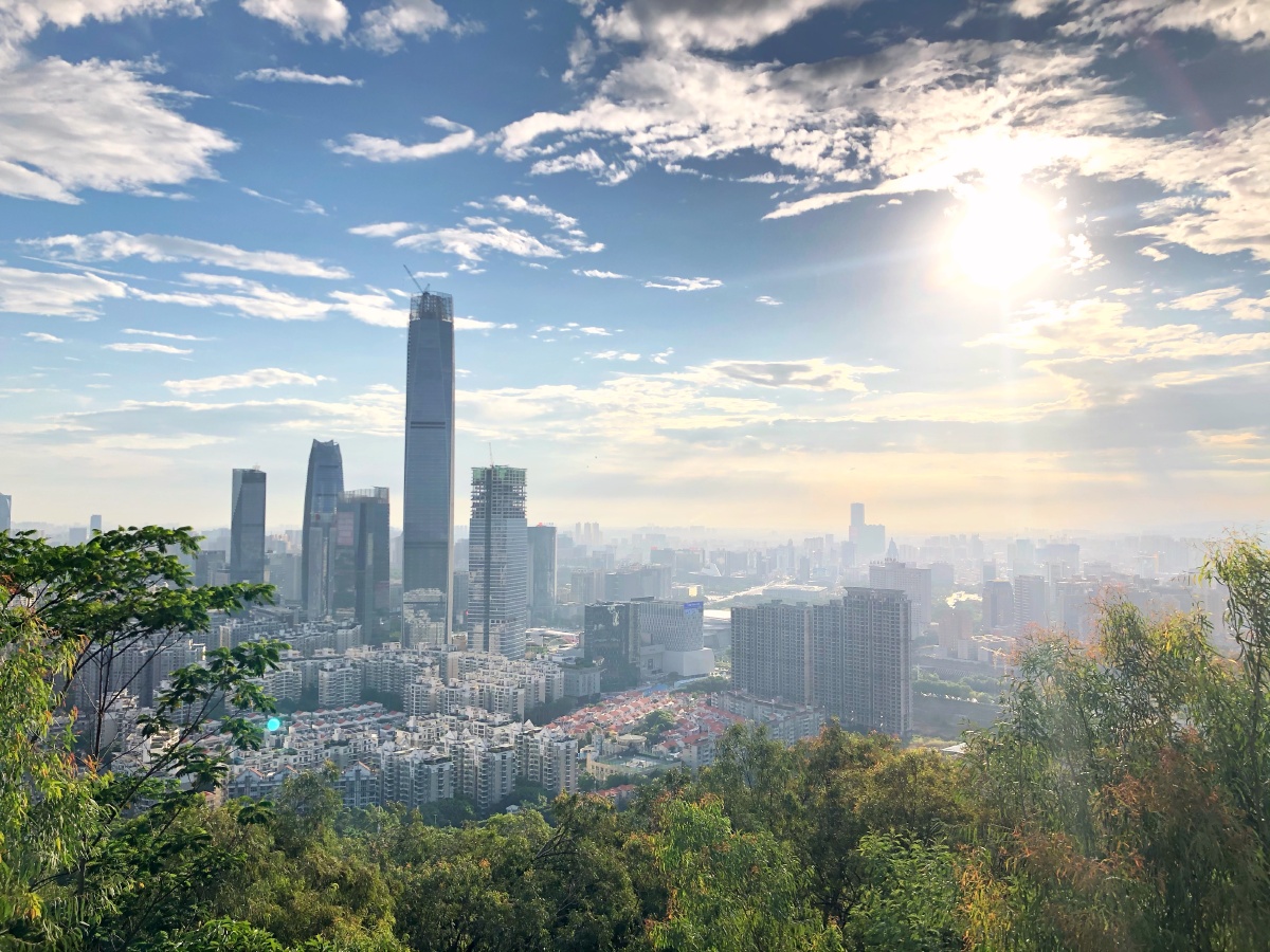 东莞黄旗山一望无遗最高楼尽收眼里