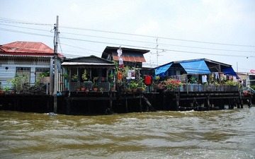 没男河