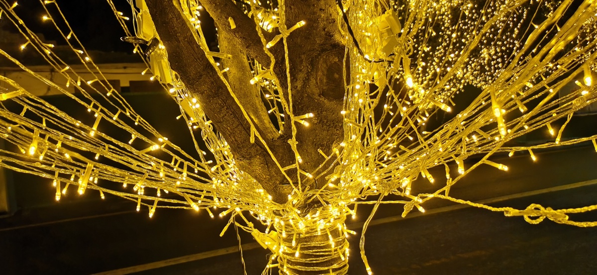 年!温暖!幸福!灯!发光!发热!