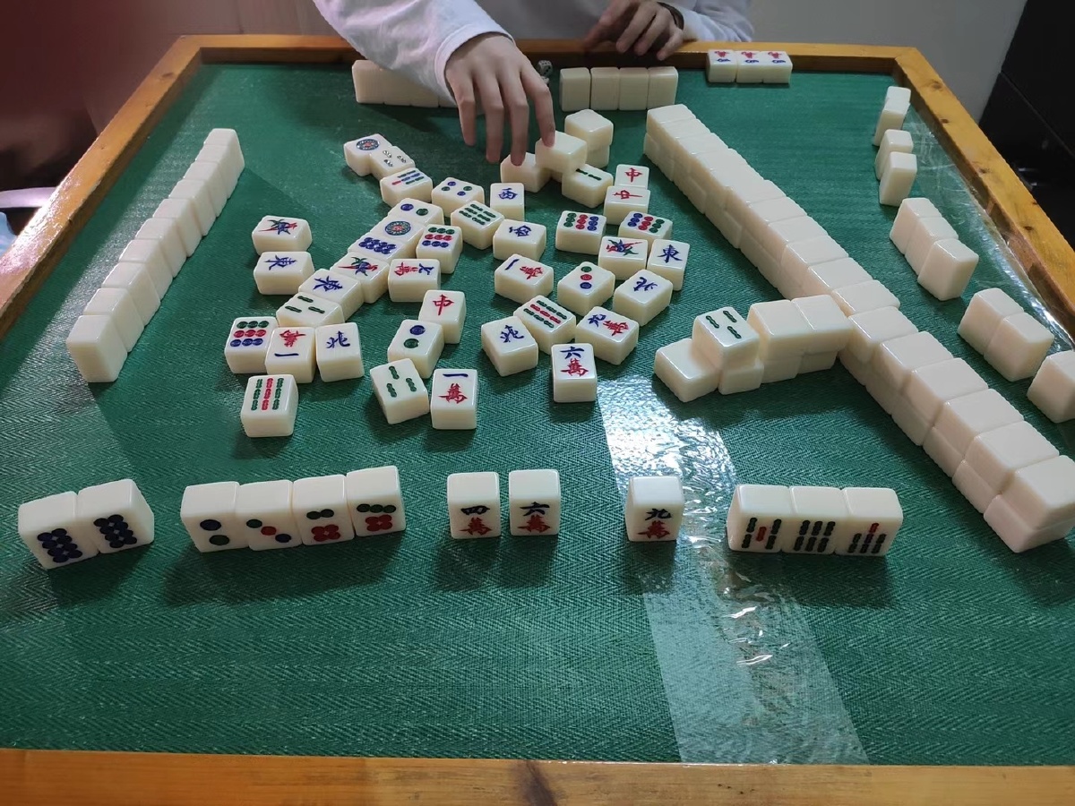 闲来无聊搓麻将
