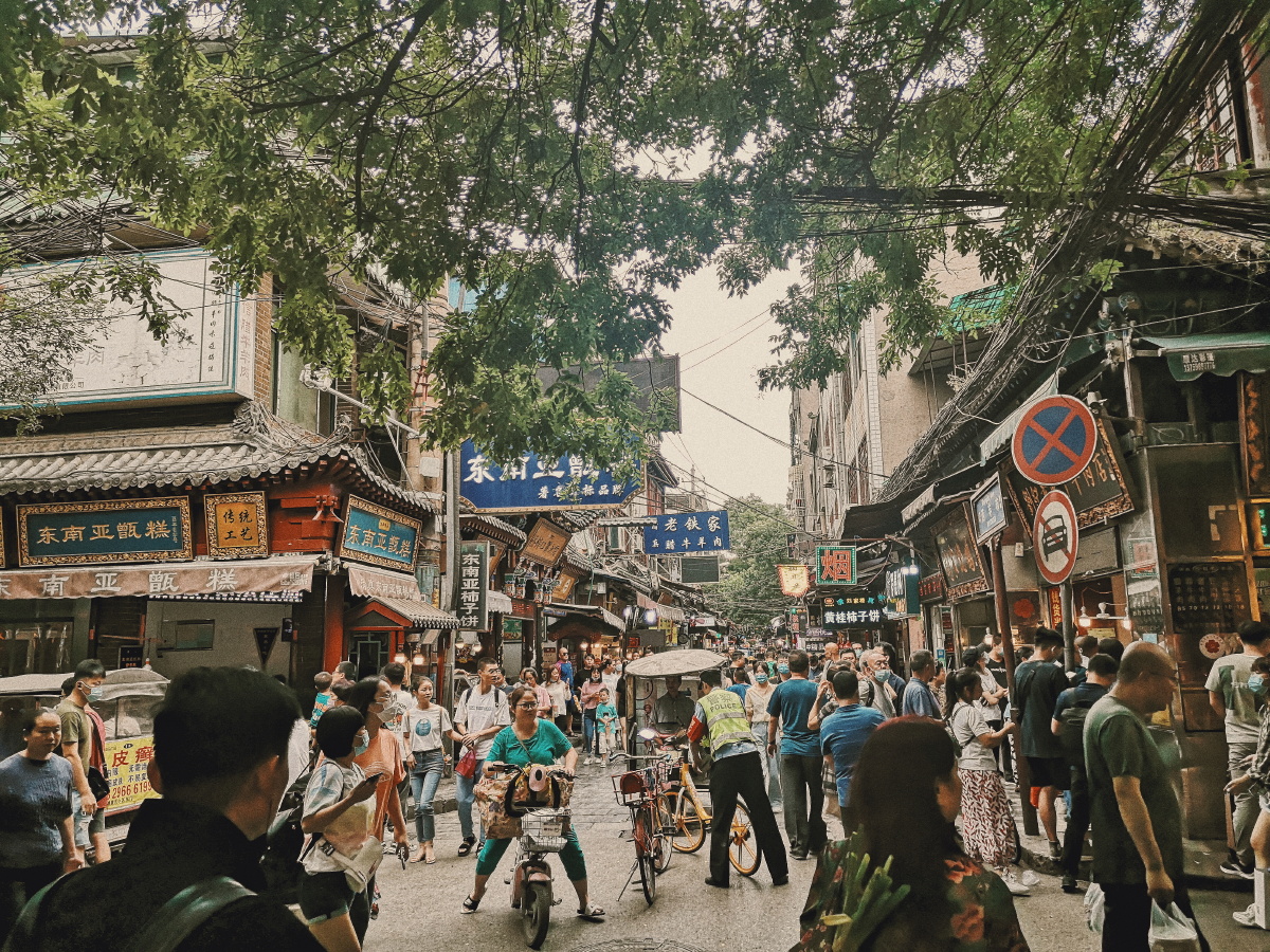 西安回民街小吃街才是永远的神人潮拥挤市井烟火气