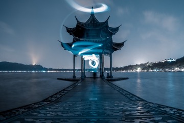 128615