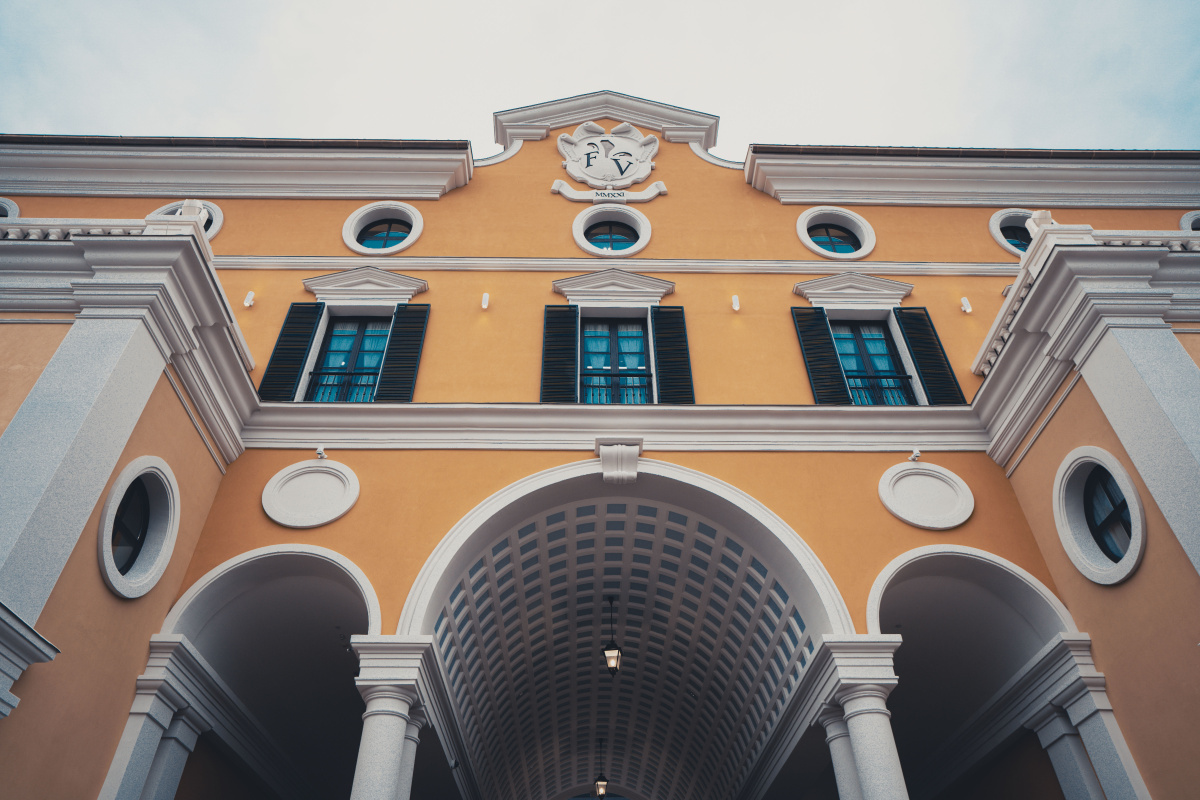 重庆奥特莱斯佛罗伦萨小镇扫街看同事的爹妈来这里逛了逛感觉还行于是