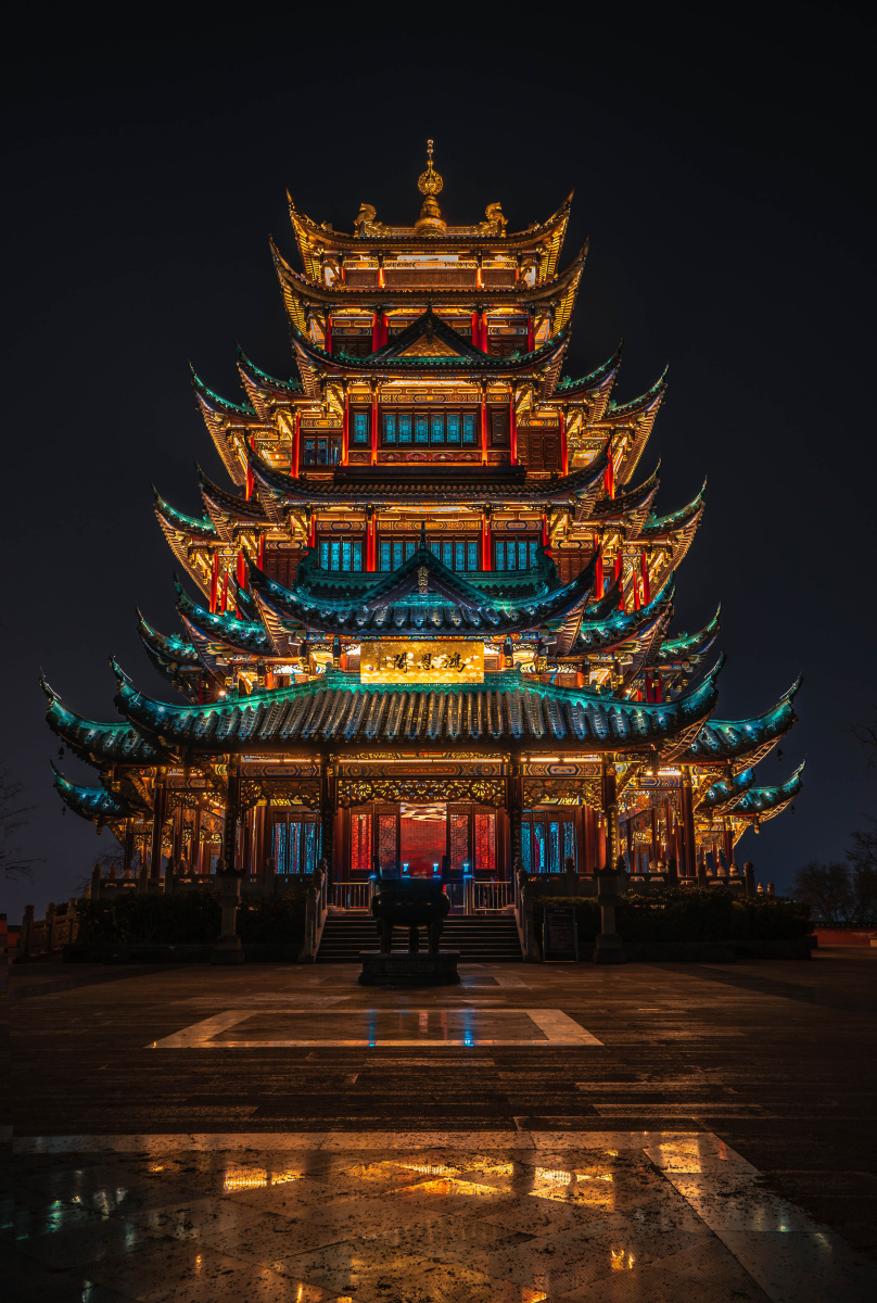 夕阳无限好重游鸿恩寺