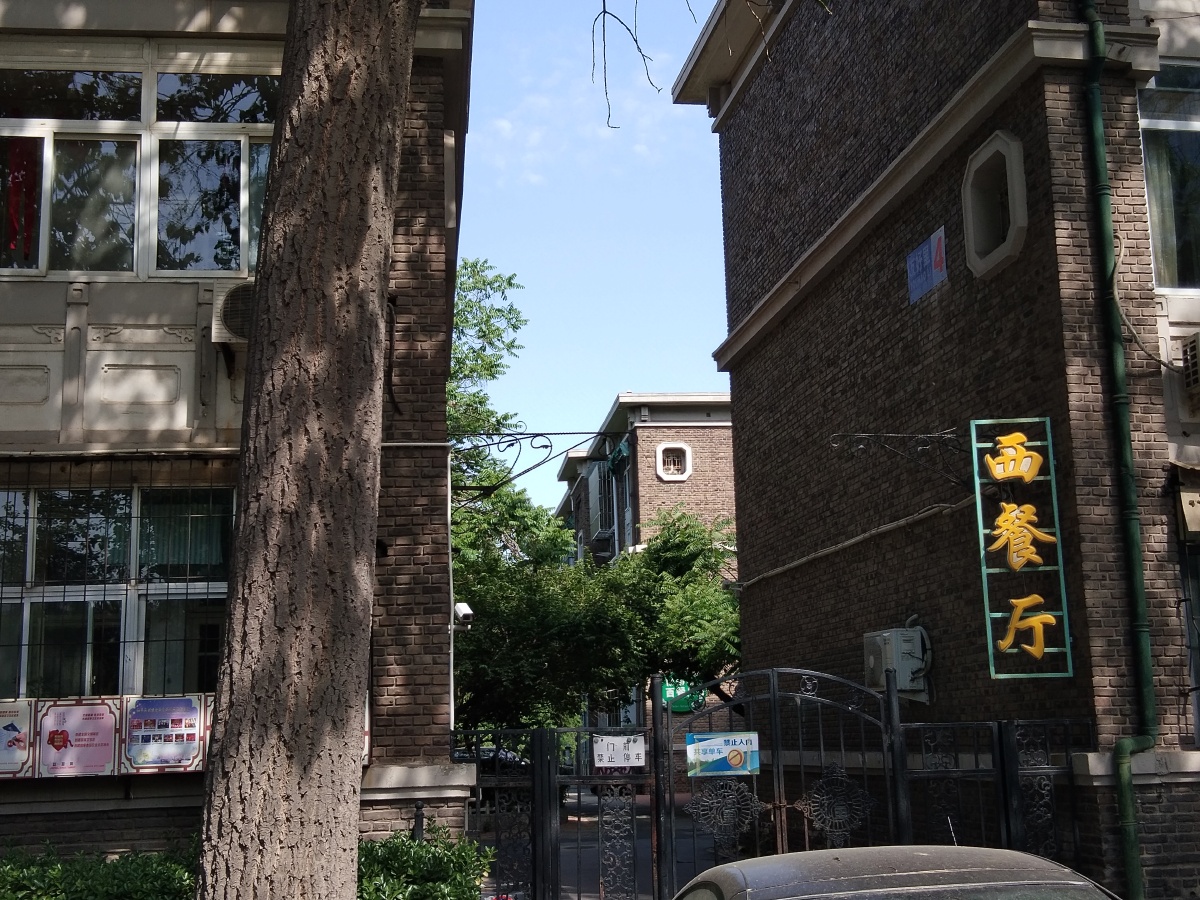 马场道 - 摄影师161213835594667 - 图虫